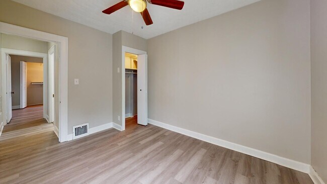 Building Photo - 7401 Jameson Rd