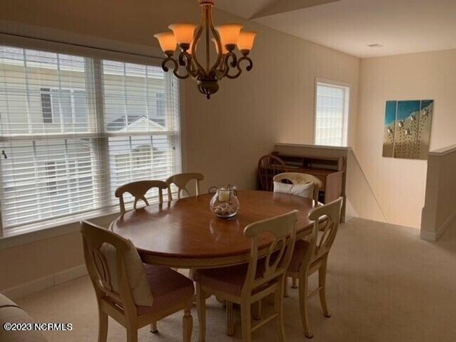 Building Photo - Beautiful Sea Trail Plantation townhome