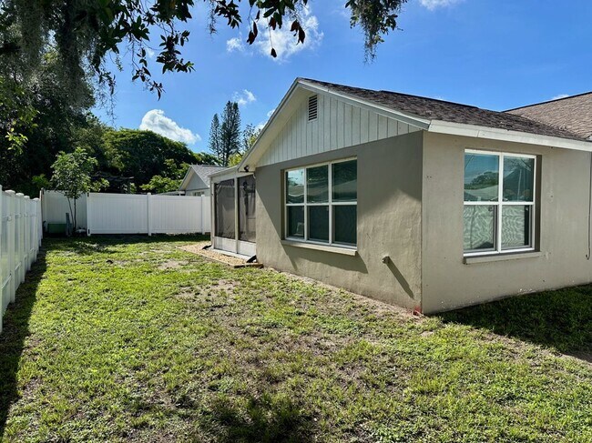 Building Photo - 7301 Mitchell Ranch Rd
