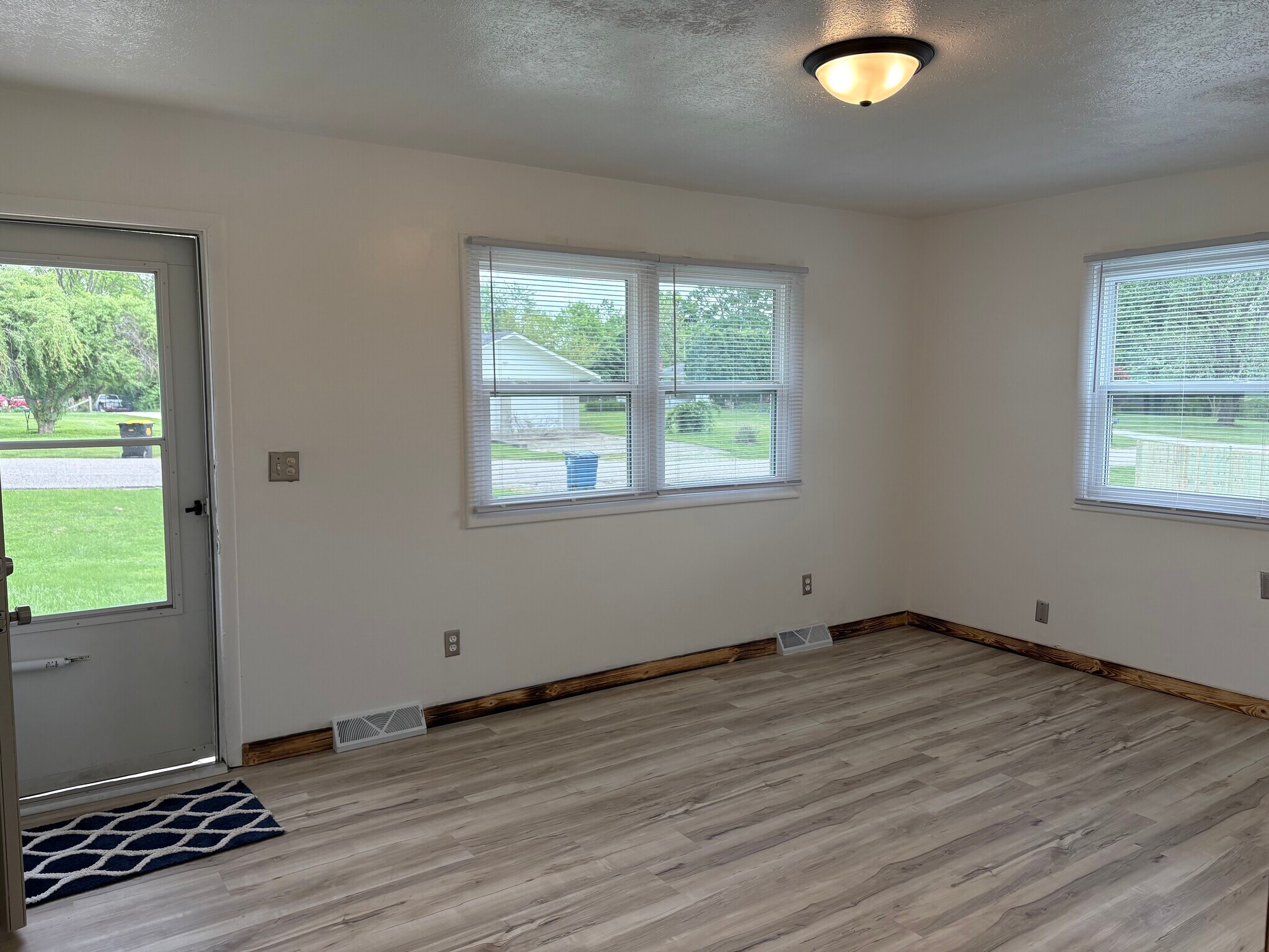 Building Photo - 5204 S College Dr
