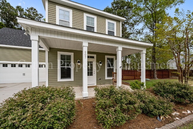 Building Photo - 807 Dan Owen Dr