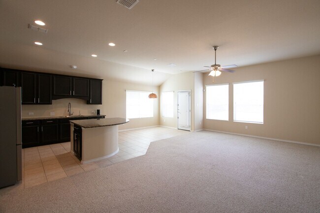 Building Photo - TWO WEEKS FREE RENT!!!  Welcome to this charming 3-bedroom, 2-bathroom home located in the vibran...