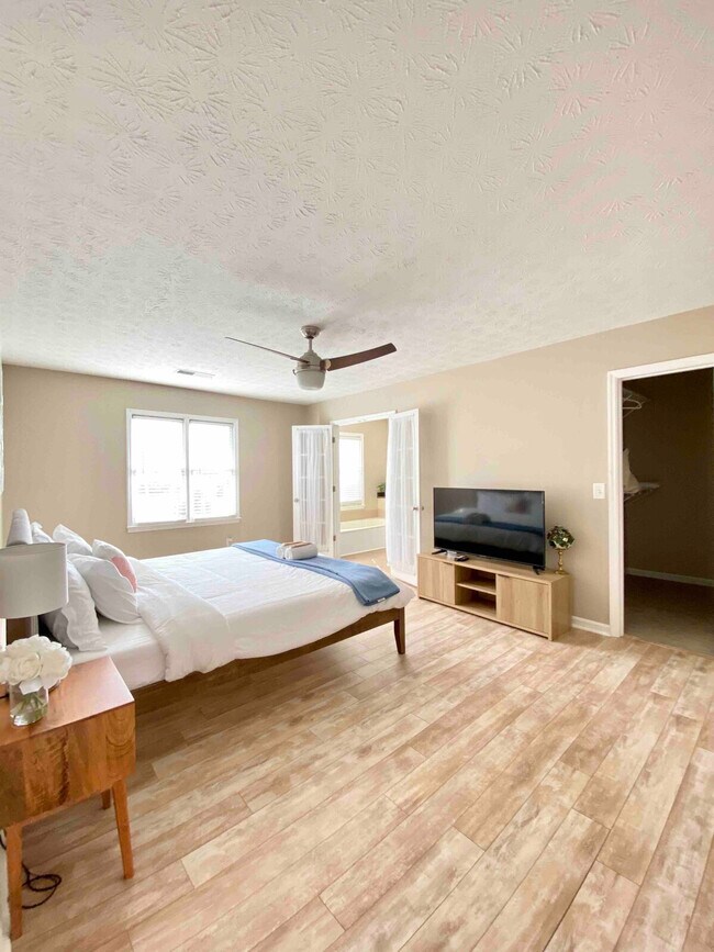 Building Photo - 1254 Township Dr