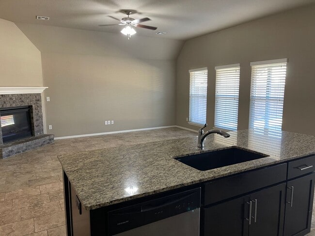 Building Photo - Willow Creek Estates - BIXBY SCHOOLS - 4 B...
