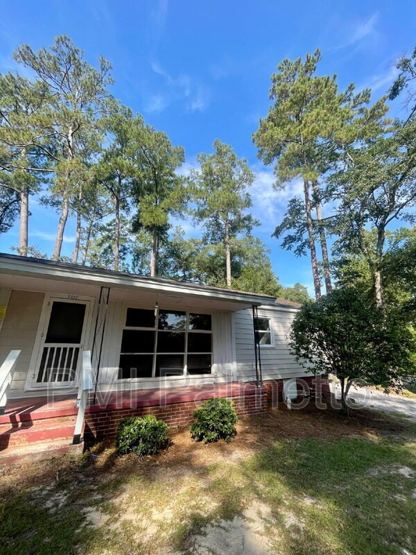 Building Photo - 3319 Brookwood Ct