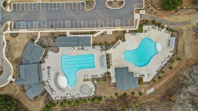 Building Photo - 166 Champlain Rd