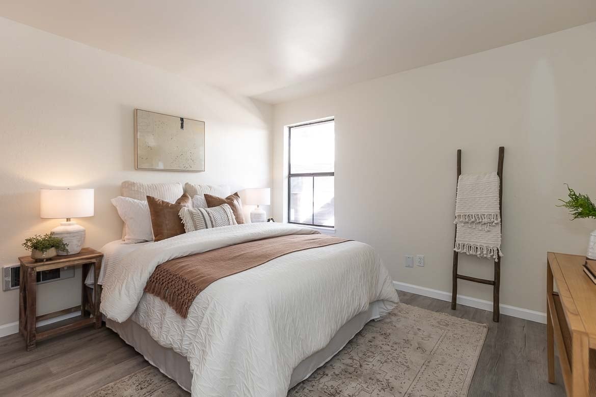 Building Photo - 680 Chorro St