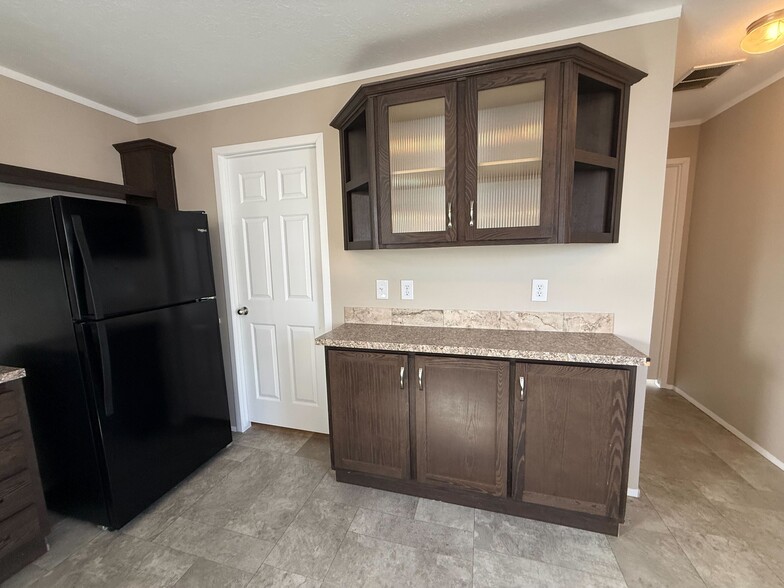 Building Photo - 71601 St David Ct