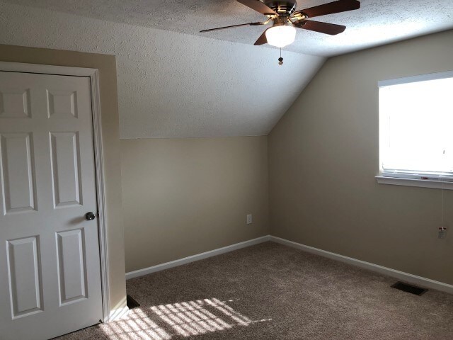 Building Photo - 1021 Mallory Ln