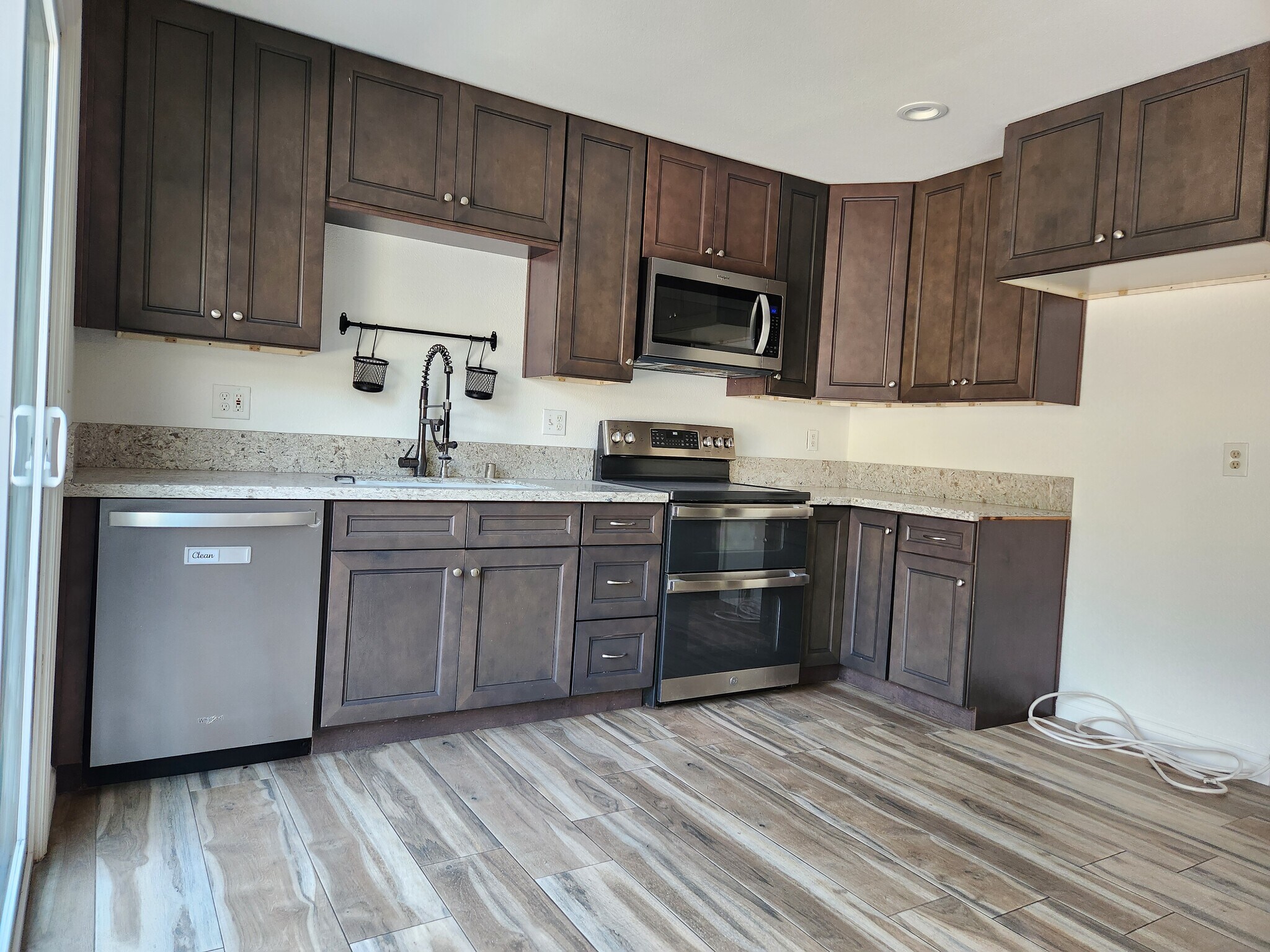 Building Photo - 21416 Vintage Way