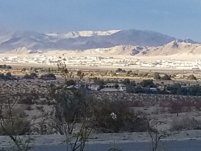 Building Photo - 73550 Two Mile Rd