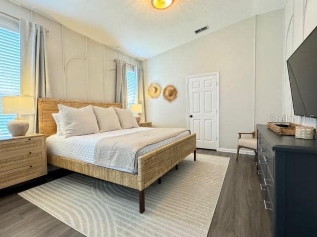 Building Photo - 8000 King Palm Cir