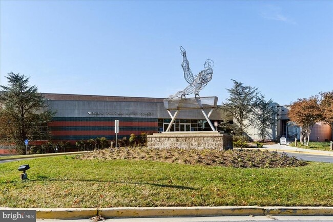 Building Photo - 2867 Shepperton Terrace