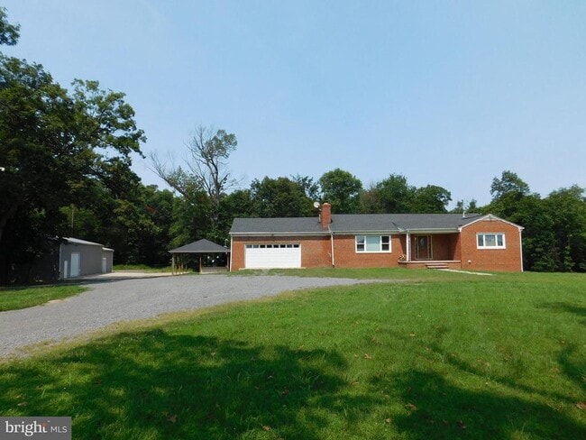 Building Photo - 43160 Evans Pond Rd