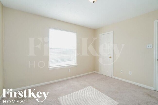 Building Photo - 20114 Fort Stanton Dr