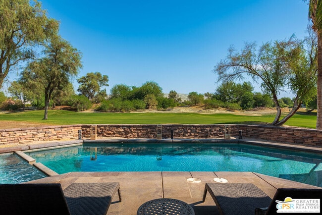 Primary Photo - 45 Vista Encantada