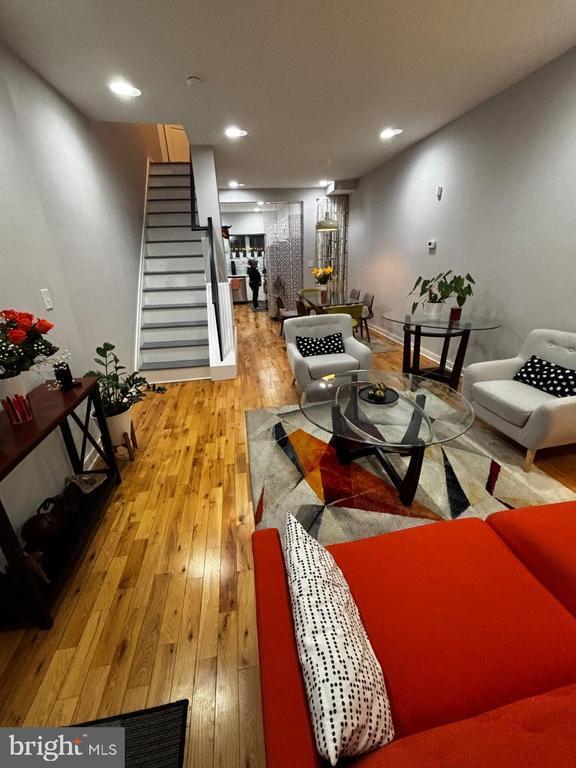 Building Photo - 2633 Earp St