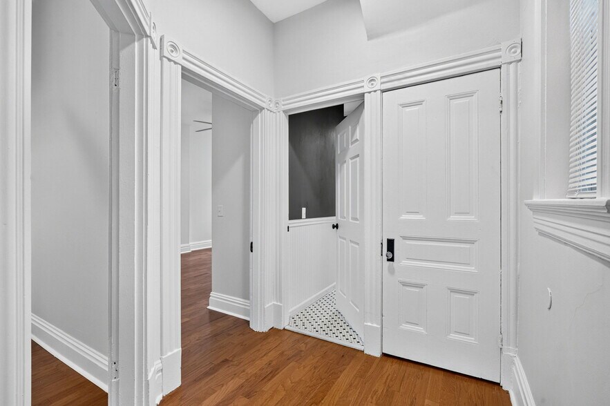 Building Photo - 2722 Armand Pl