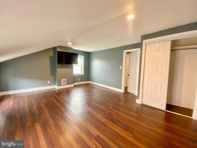 Building Photo - 34 Southard St