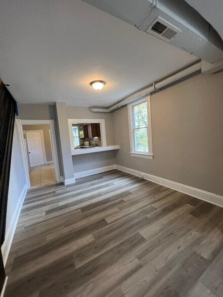 Building Photo - 4215 Old Frederick Rd