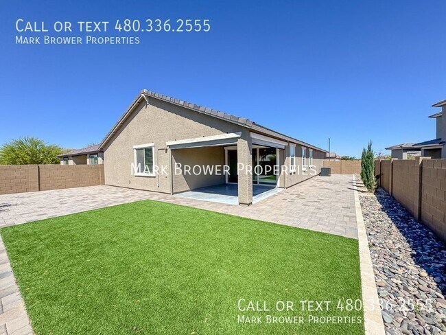 Building Photo - 72 S 157th Ln