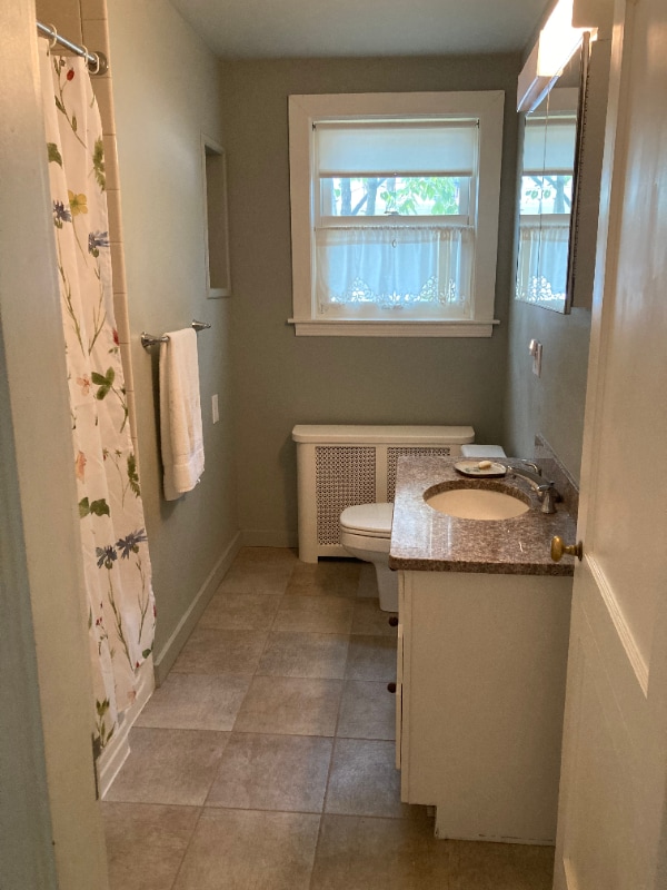 Building Photo - 47 Florence St