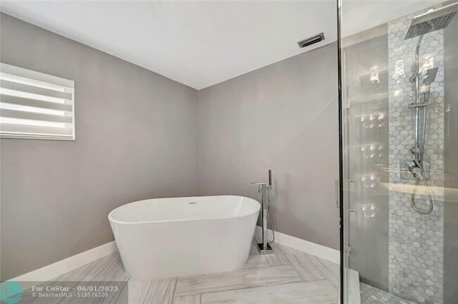 Building Photo - 6401 Crossbow Ct