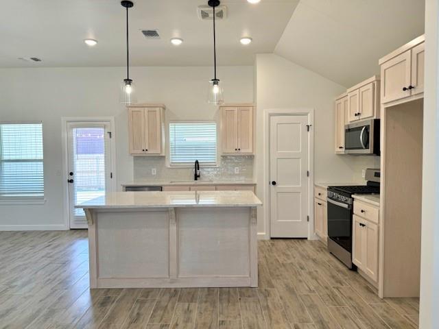 Building Photo - 3125 Gunnison River Dr