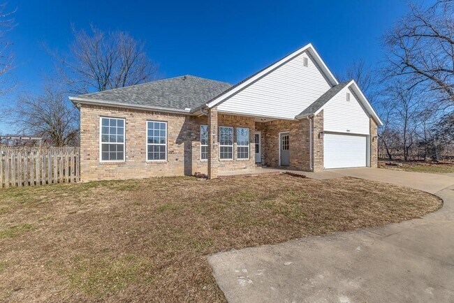 Building Photo - 12840 Ruby Rd