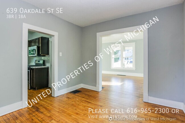 Building Photo - Tours Estimated to Begin 2/7 | 3 Bedroom 1...