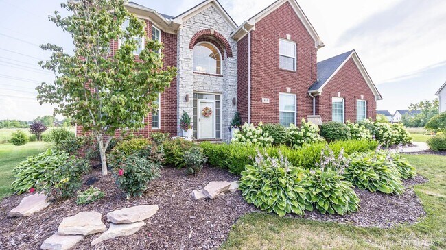 Building Photo - 815 Atherstone Dr