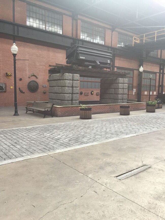 Building Photo - Lehigh Riverport 2 Bedroom Condo