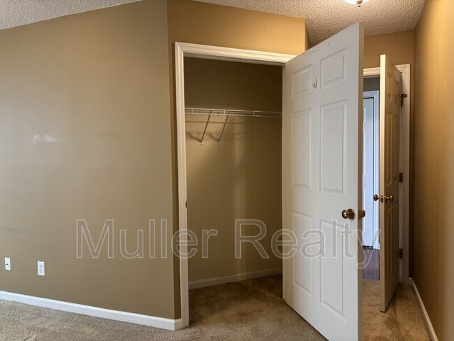 Building Photo - 3441 Lexann Ln