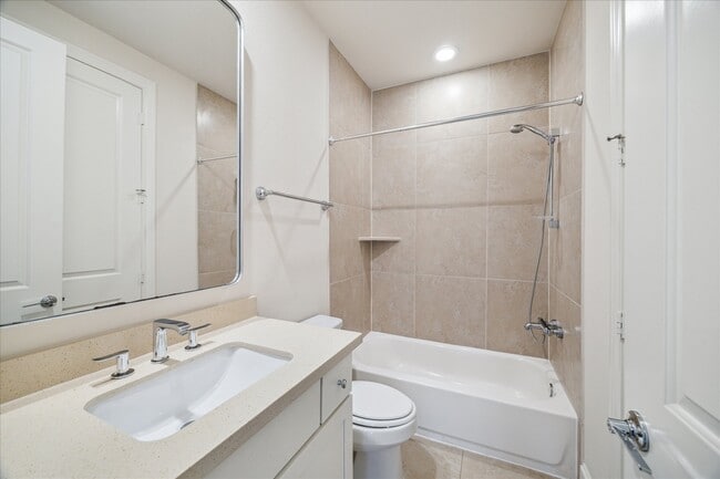 Primary Photo - 2928 Rusk St