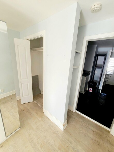 Building Photo - 120 NE 1st Ave