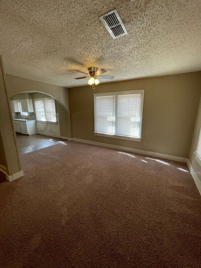 Building Photo - Beautiful House Located Minutes from Tech Campus!