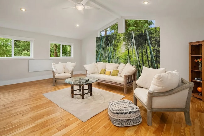 Building Photo - 12030 NE 144th St