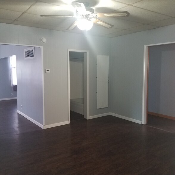 Dining room looking at living room, bathroom, and hallway - 1201 E Walnut St