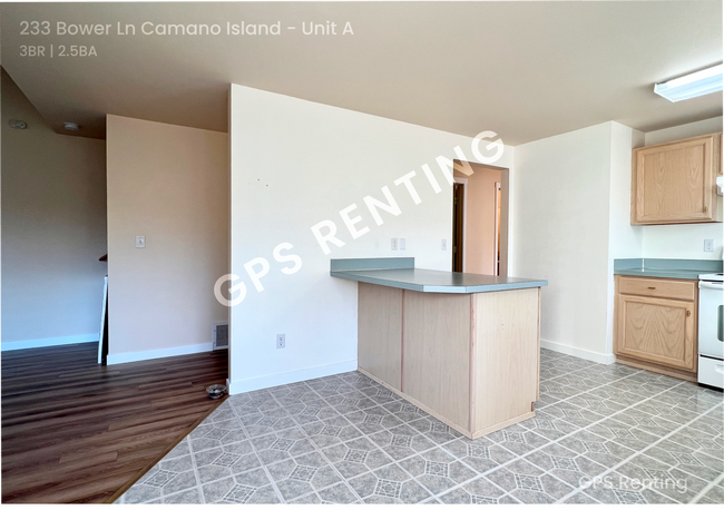 Building Photo - Sunny and Bright Territorial View Home