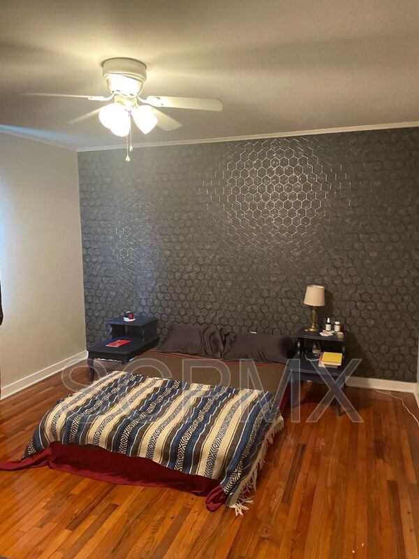 Building Photo - 5019 Baylor St