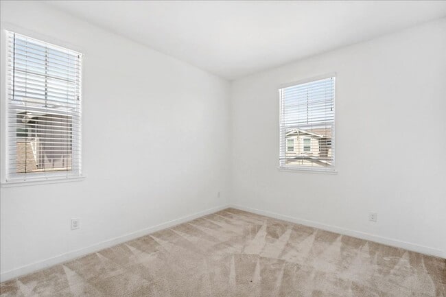 Building Photo - 4073 Gloster Way