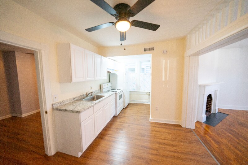 Building Photo - 517 High St