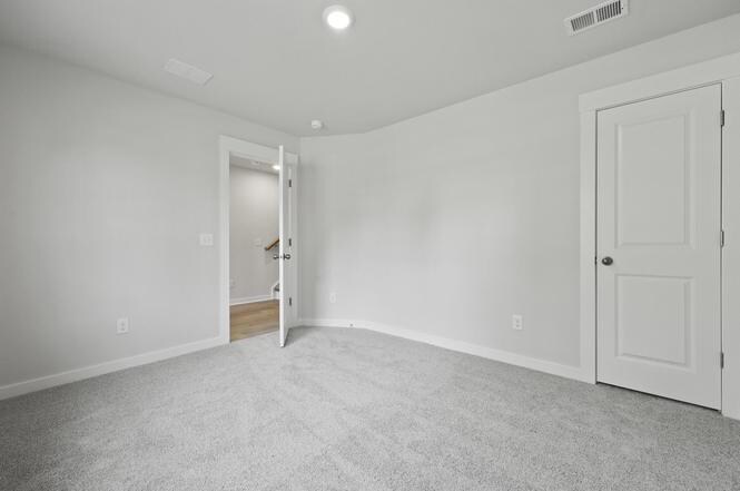Building Photo - 211 Acres Dr