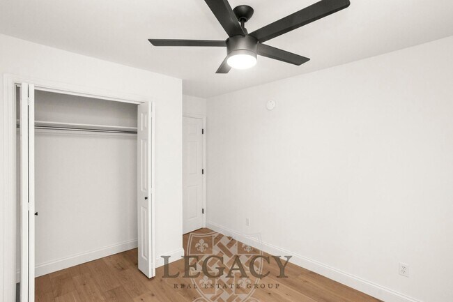 Building Photo - 100 Sadler Ct