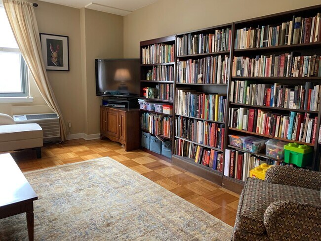 Building Photo - Condo For Rent - Art Museum/Fairmount