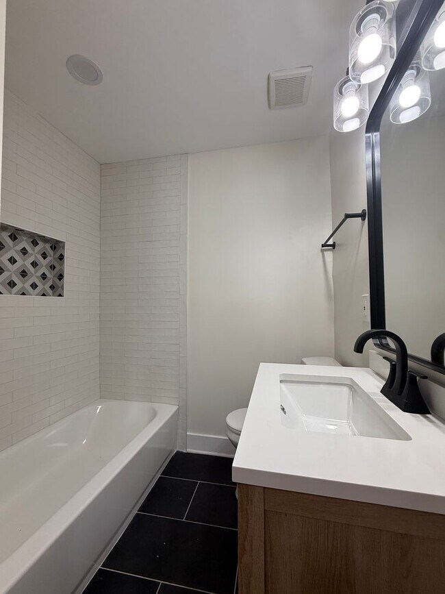 Building Photo - Beautifully Renovated Home in Prime Smyrna...