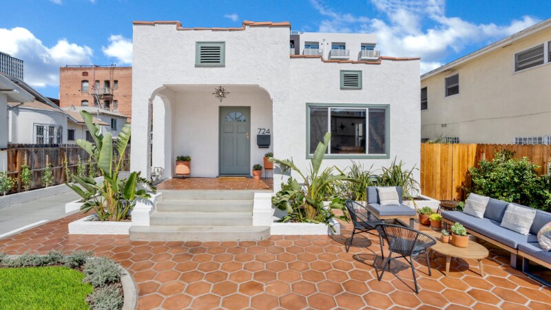 Building Photo - 724 S Gramercy Dr