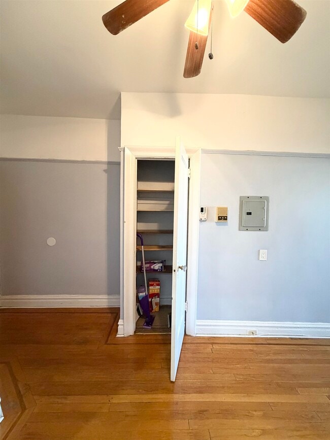 Building Photo - 3718 Park Ave