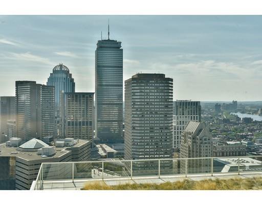 Building Photo - 400 Stuart St