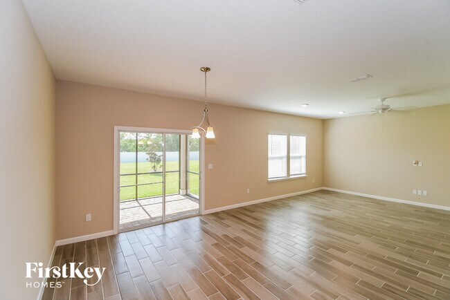 Building Photo - 1544 Mathews Manor Dr